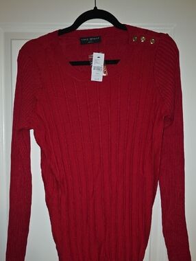 Lane Bryant nwt 14/16 Red Ribbed Crewneck Sweater with Shoulder Buttons